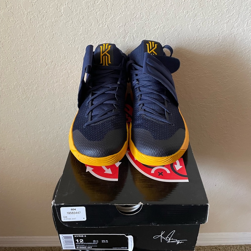 Nike Kyrie 2